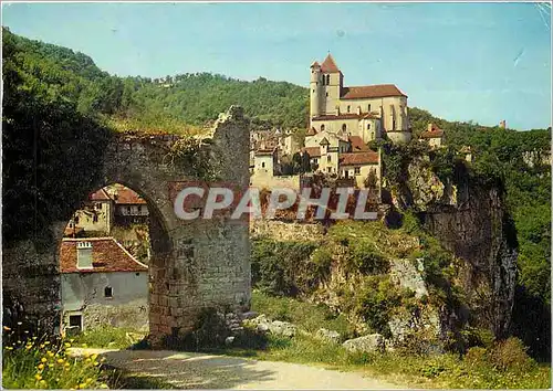 Cartes postales moderne Saint Cirq Lapopie Lot Premier village de France Au premeir plan porte de Rocamadour