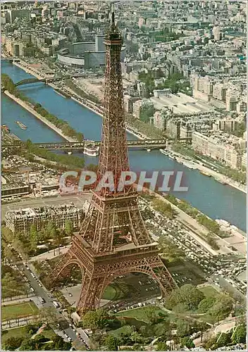 Cartes postales moderne En Survolant Paris La tour Eiffel et la Seine