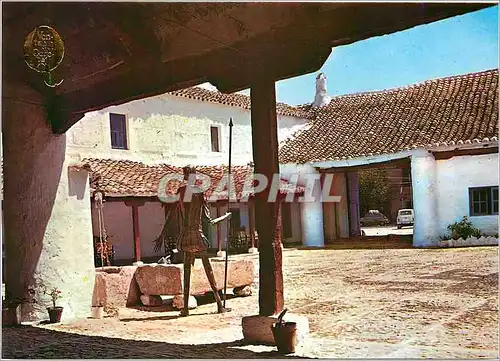 Cartes postales moderne Puerto Lapice La Mancha Venta del Quijote Contre jour dans le cour Don Quichotte