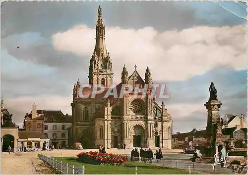 Cartes postales moderne Ste Anne d'Auray Morbihan La Basilique et la fontaine Ste Anne