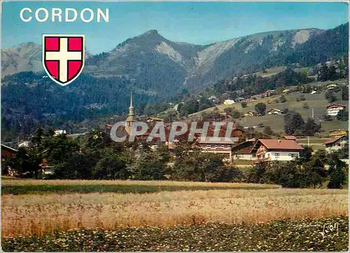 Cartes postales moderne Cordon Haute Savoie Vue generale et au fond la Tete du Planet