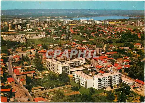 Cartes postales moderne Decines Rhone Vue aerienne la ville et le Grand Large