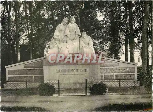 Cartes postales moderne Pont L'Abbe Monument aux bigoudens