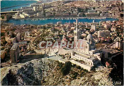 Cartes postales moderne Marseille B du R Vue aerienne de Notre Dame de la Garde et des Ports