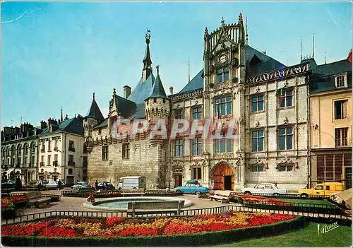 Cartes postales moderne Saumur Maine et Loire L'hotel de ville