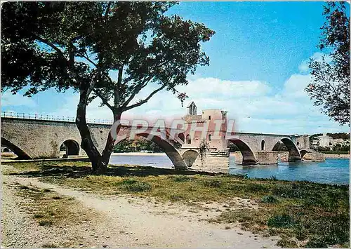 Cartes postales moderne Avignon Vaucluse Pont Saint Benezet De l'autre cote du Rhone la Tour Philippe le Bel