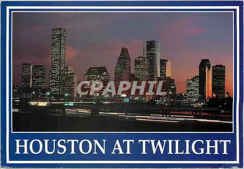 Cartes postales moderne Houston at Twilight Twilight paints a pastel backdrop to the spectacular skyline of downtown Hou