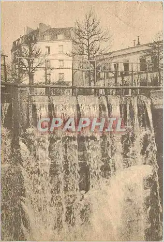 Cartes postales moderne Ecluse sur le canal Saint Martin Paris Publicite Laboratoires Kineseryl Boulevard Mortier Paris