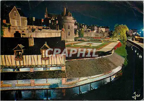 Cartes postales moderne Vannes Morbihan Les remparts et la tour du Connetable Au premier plan les lavoirs