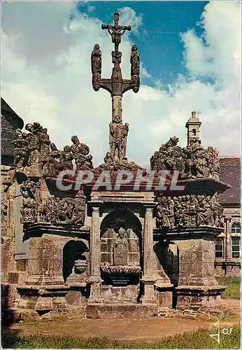 Cartes postales moderne Guimiliau Finistere Le grand Calvaire facade principale la Crucifixion et la Resureccion