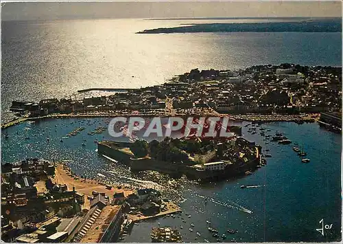 Moderne Karte Concarneau Effet de soleil sur le port et la Ville Close