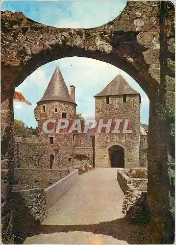 Cartes postales moderne Fougeres I V Le Chateau feodal Tours de l'Entree