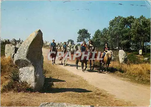 Cartes postales moderne La Bretagne Pittoresque Promenade equestre parmi les megalithes