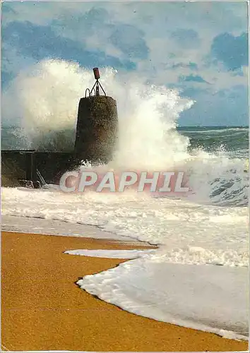 Cartes postales moderne La Bretagne Pittoresque Tempete assauts de vague sur la Balise