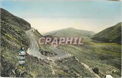 Cartes postales moderne Le Cantal Pittoresque Le Puy Mary Les Lacets