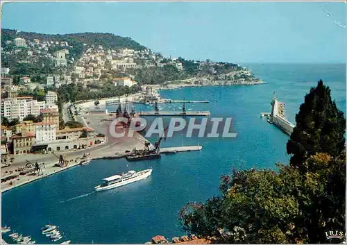Cartes postales moderne Nice L'Entree du Port et le Mont Boron