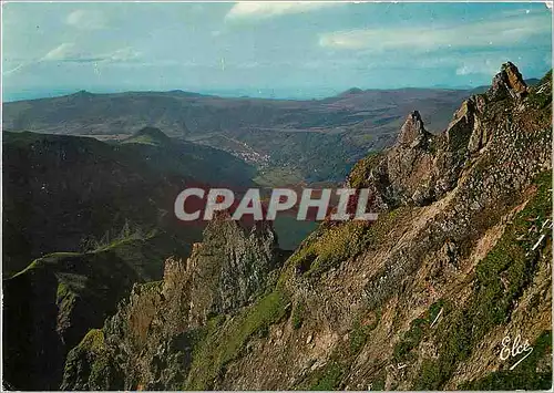 Cartes postales moderne Le Mont Dore Les Aiguilles du Diable au Sancy