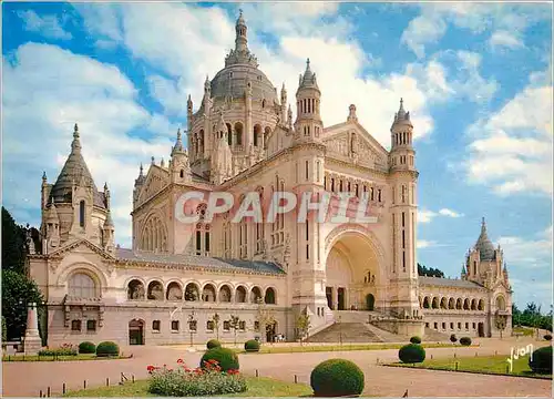 Cartes postales moderne Lisieux Calvados La Basilique