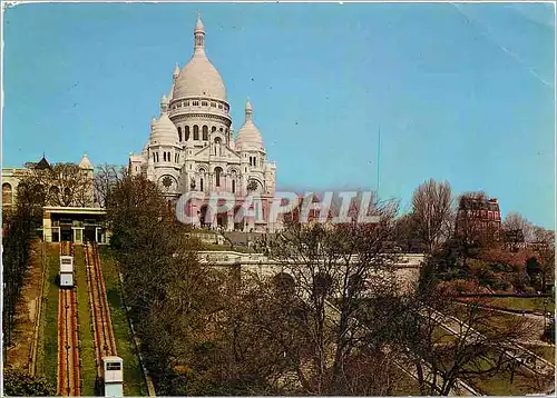 Cartes postales moderne Paris La Basilique du Sacre Coeur de Montmartre et le Funiculaire