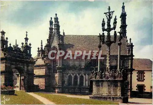 Cartes postales moderne Saint Thegonnec Finistere Le calvaire a cote de l'ossuaire et l'arc de Triomphe de la Renaissanc