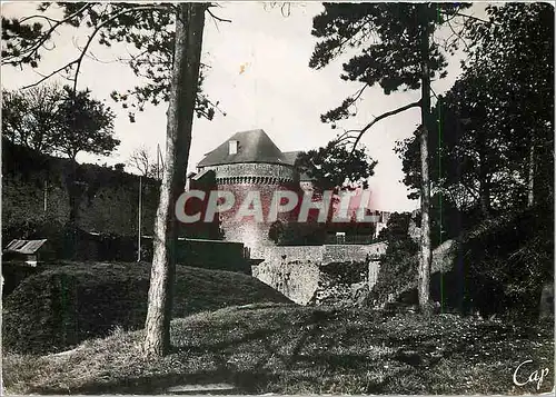 Moderne Karte Brest Les remparts et le chateau