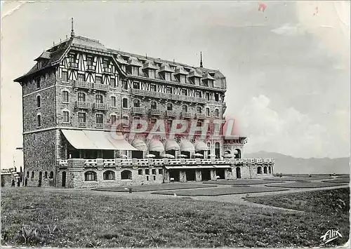 Cartes postales moderne Luchon Superbaneres Superbagneres en Ete Le Grand Hotel et les Terrasses