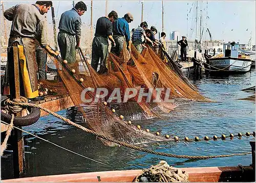 Moderne Karte Sete Herault Neltoyage des filets apres la peche