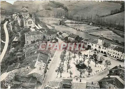 Cartes postales moderne Castelnau Montratier Lot La Place Gambetta et l'Eglise Vue aerienne