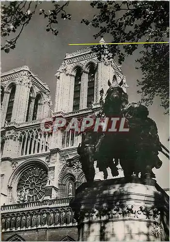 Cartes postales moderne Notre Dame de Paris Facade du Couchant et Statue de Charlemagne