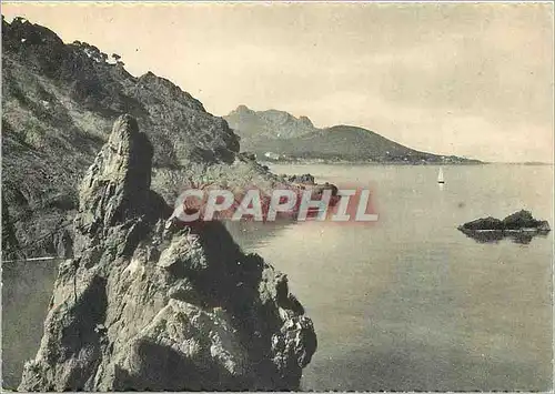 Cartes postales moderne Agay Var Rochers au Dramont et la pointe de la Baumette