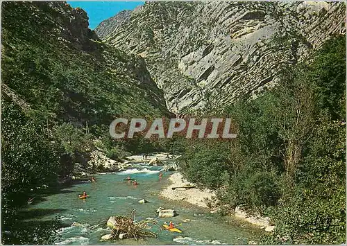 Cartes postales moderne Les Gorges Pittoresques du Verdon Descente en cayac du grand canyon
