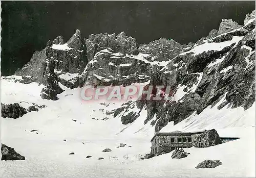 Cartes postales moderne Refuge du Chatelleret La Meije et le glacier des Etangons en hiver