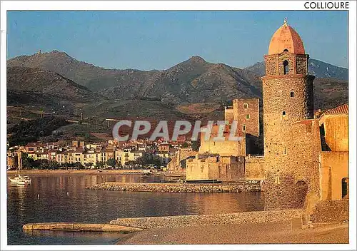 Moderne Karte Collioure PO Petit matin sur le port catalan Au fond les Alberes