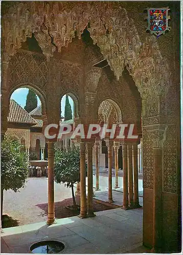 Cartes postales moderne Granada Alhambra Arcades cour des Lions