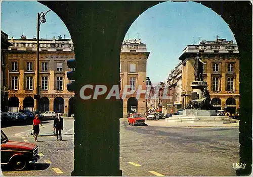 Cartes postales moderne Reims Marne La Place Royale