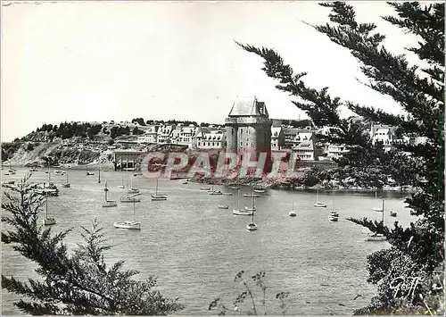 Cartes postales moderne Saint Servan Ille et Vilaine La Tour Solidor vue du Parc des Carbieres