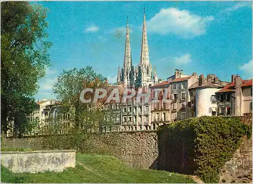 Cartes postales moderne Bayonne Basses Pyrenees La ville et les remparts