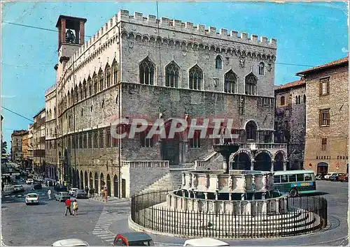 Cartes postales moderne Perugia Hotel de ville et Fountaine Majeure