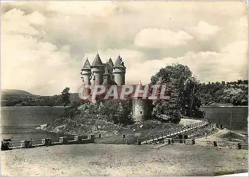 Cartes postales moderne Le Chateau de Val de la route pres Lanobre Cantal