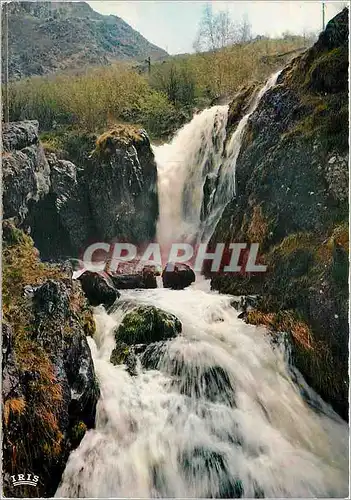 Cartes postales moderne Aux environs d'Ax les Thermes Cascades des Bezines sur la route du Col de Puymorens