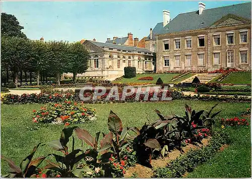 Cartes postales moderne Mortagne au Perche Orne L'Hotel de Ville et le jardin public