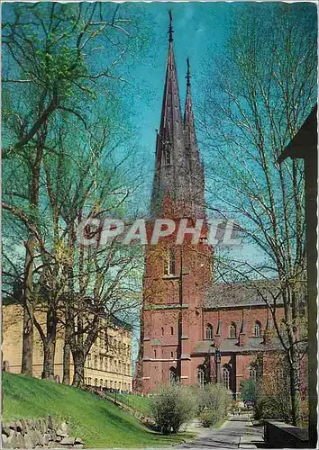 Cartes postales moderne Uppsala Domkyrkan fran Nedre Slottsgatan