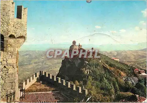 Cartes postales moderne Repubblica di S Marino Panorames des Tours