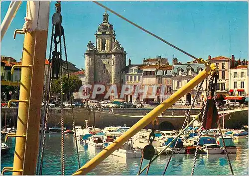 Cartes postales moderne La Rochelle Charente Maritime Vue du port et la porte de l'horloge