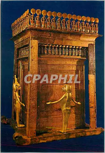 Cartes postales moderne Le Musee Egyptien Le Caire Tutankhamens Treasures Large woodesn canopic shrine guarded by for pr