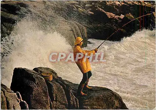 Cartes postales moderne La Bretagne Pittoresque Sur la Cote Sauvage plaisirs de la Peche par gros temps