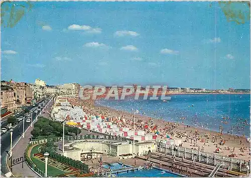 Cartes postales moderne La Vendee Les Sables d'Olonne La Plage Au premier plan La Piscine et le Remblai