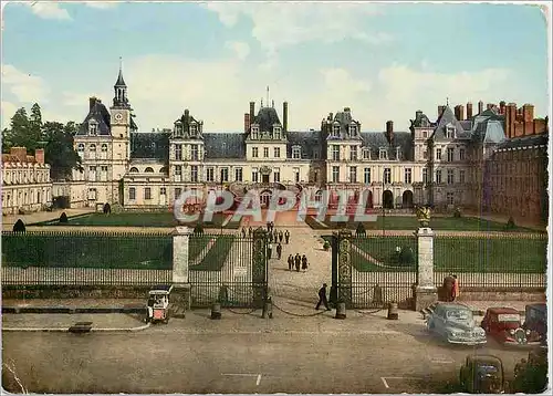 Cartes postales moderne Palais de Fontainebleau La Grille d'Honneur et la Cour des Adieux