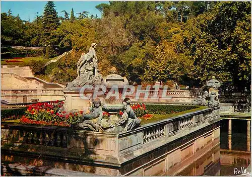 Moderne Karte Nimes Gard Les Jardins de la Fontaine