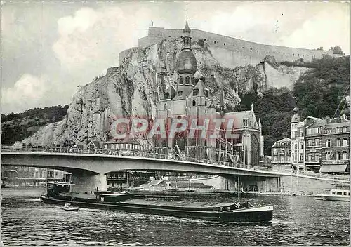 Cartes postales moderne Dinant Le Pont la Collegiale et la Citadelle Bateau